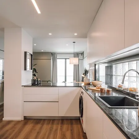 Pampa - 1 Bedroom And Parking In Avenidas Novas דירה ליסבון