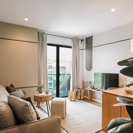 Apartment Pampa - 1 Bedroom And Parking In Avenidas Novas *